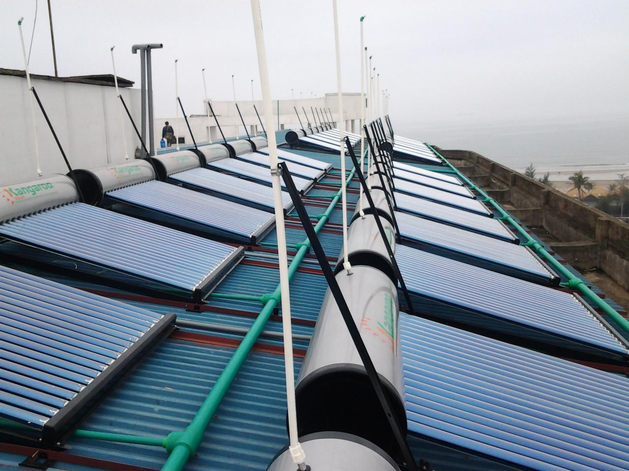 Máy nước nóng năng lượng mặt trời Kangaroo sử dụng công nghệ mạ và tráng bạc trên bề mặt thép, có độ bền cao ngay cả trong điều kiện khí hậu gần vùng biển