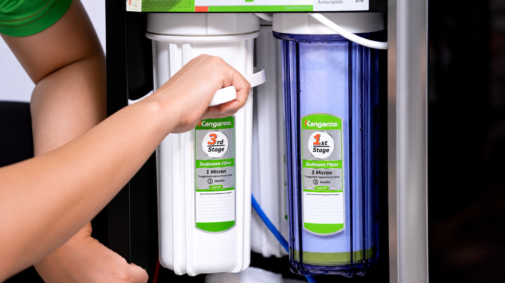 Bạn cần lắp đúng chiều dòng chảy để đảm bảo hiệu quả lọc