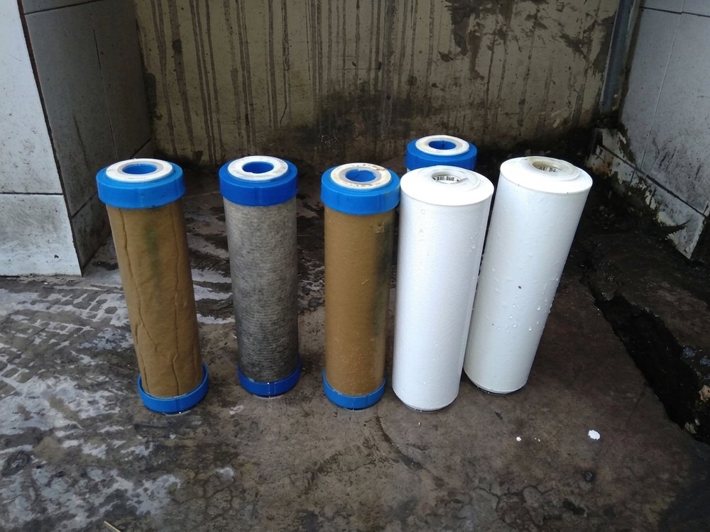 Vệ sinh hệ thống lọc của máy lọc nước định kỳ 6 tháng để duy trì độ tinh khiết tối đa