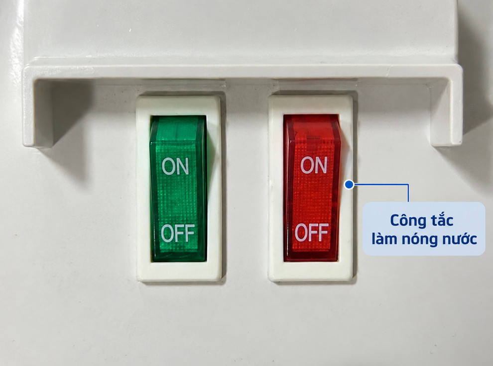 Kiểm tra công tắc làm lạnh là bước đơn giản nhưng dễ bị bỏ qua nhất
