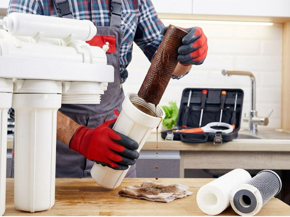 Màng RO bị tắc nghẽn khiến không đủ áp suất nước để ngắt điện
